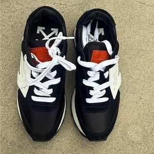 OFF WHITE running shoes